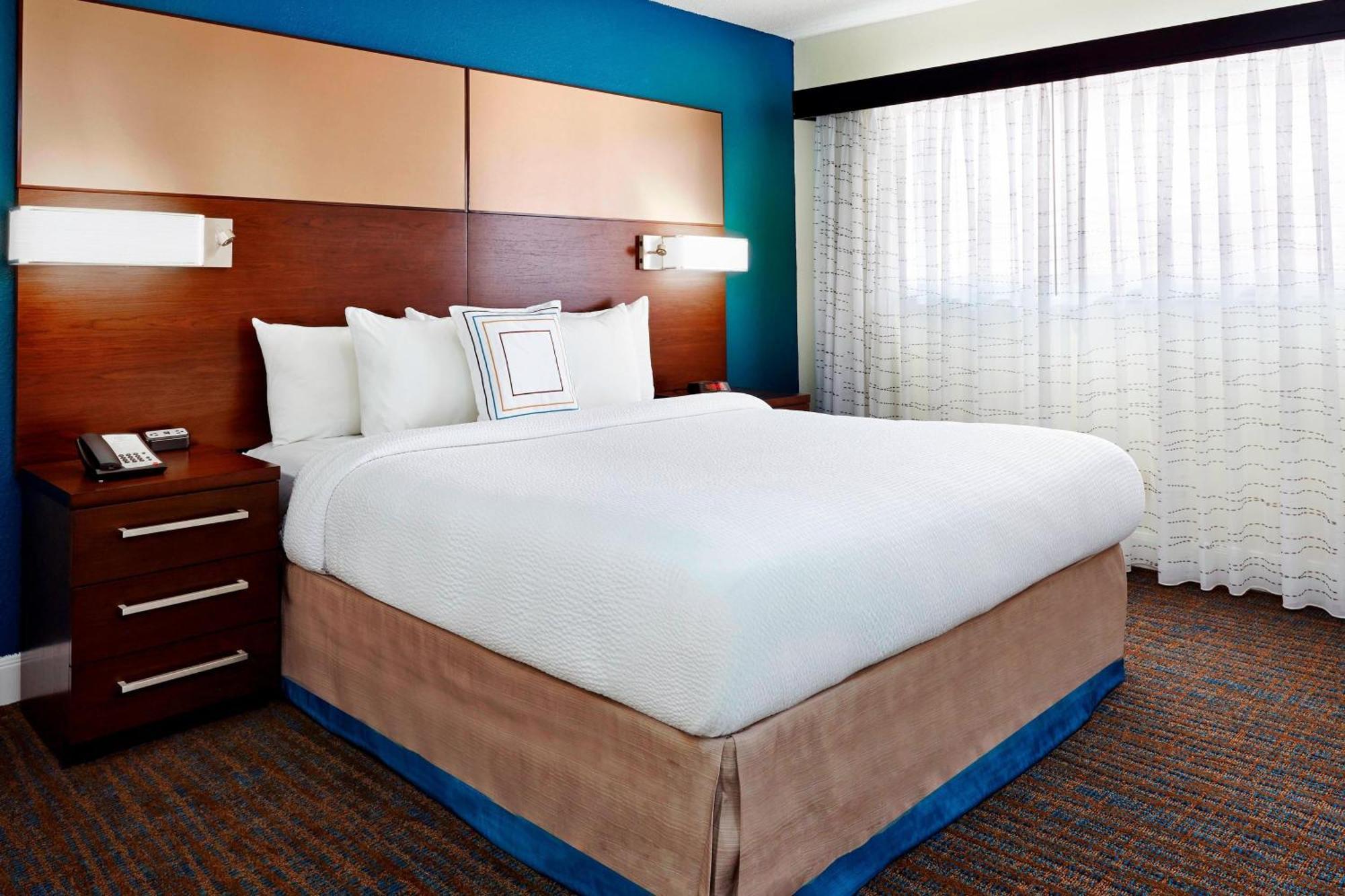 Residence Inn Houston By The Galleria Экстерьер фото