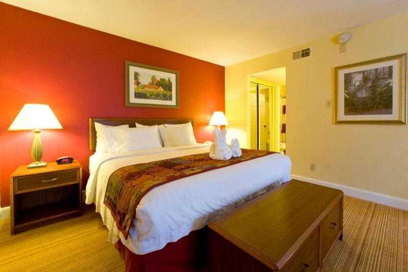Residence Inn Houston By The Galleria Номер фото